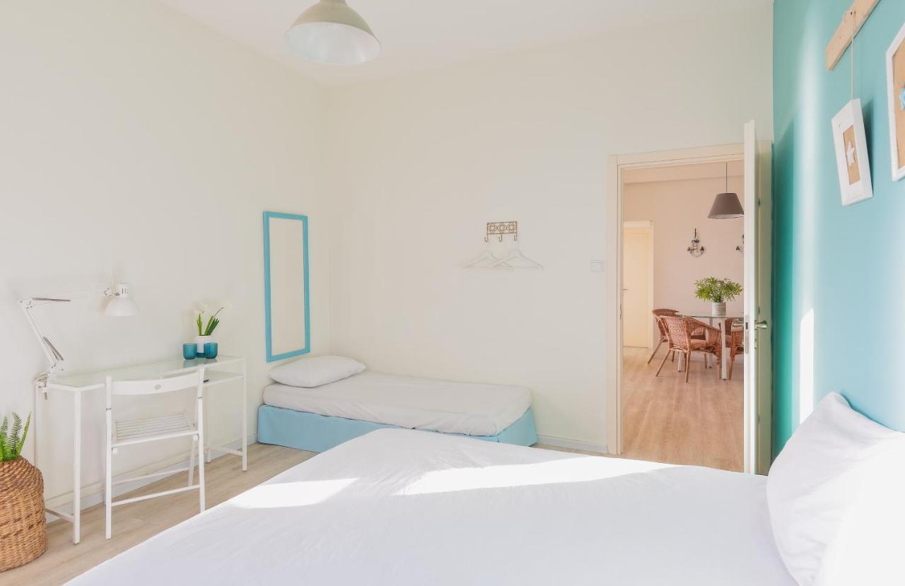 4 Bedroom Apartment On The Beach Tel Aviv Exterior foto
